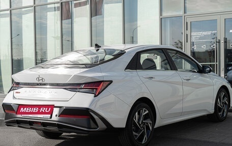 Hyundai Elantra, 2024 год, 2 700 000 рублей, 7 фотография