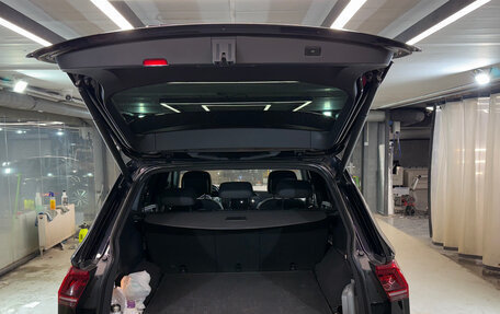 Volkswagen Tiguan II, 2019 год, 4 100 000 рублей, 14 фотография