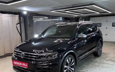 Volkswagen Tiguan II, 2019 год, 4 100 000 рублей, 13 фотография