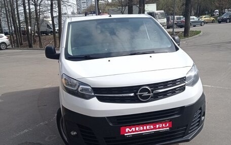 Opel Vivaro, 2020 год, 1 700 000 рублей, 2 фотография