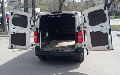 Opel Vivaro, 2020 год, 1 700 000 рублей, 15 фотография