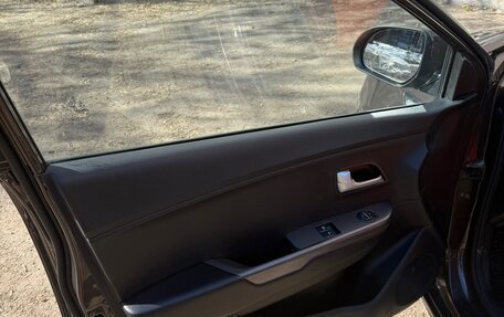 KIA Rio III рестайлинг, 2015 год, 1 000 000 рублей, 9 фотография