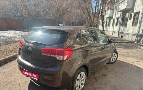 KIA Rio III рестайлинг, 2015 год, 1 000 000 рублей, 7 фотография