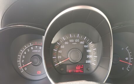 KIA Rio III рестайлинг, 2015 год, 1 000 000 рублей, 12 фотография