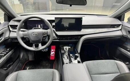 Toyota Camry, 2025 год, 4 390 000 рублей, 7 фотография