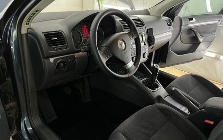 Volkswagen Golf V, 2008 год, 625 000 рублей, 2 фотография