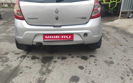 Renault Sandero I, 2013 год, 280 000 рублей, 3 фотография