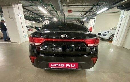 KIA Rio IV, 2017 год, 860 000 рублей, 3 фотография