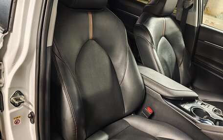 Toyota Camry, 2018 год, 2 290 000 рублей, 16 фотография