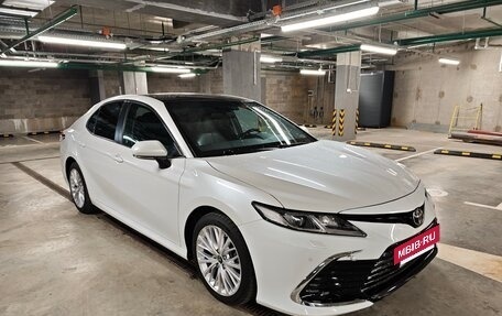 Toyota Camry, 2018 год, 2 290 000 рублей, 3 фотография