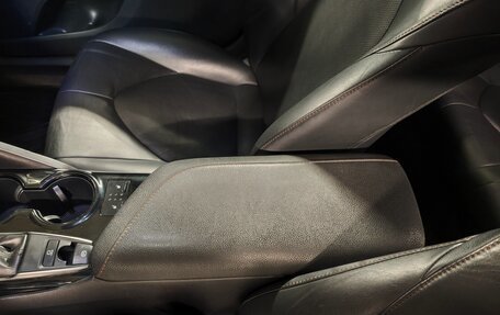 Toyota Camry, 2018 год, 2 290 000 рублей, 27 фотография