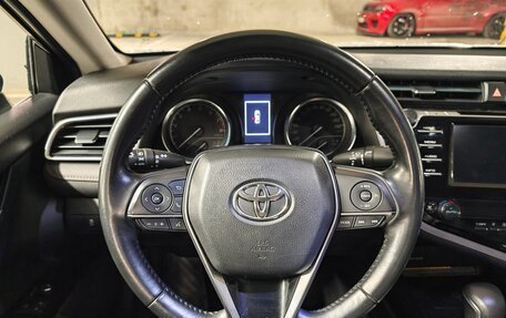 Toyota Camry, 2018 год, 2 290 000 рублей, 23 фотография