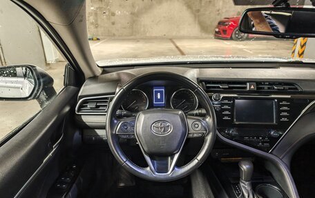 Toyota Camry, 2018 год, 2 290 000 рублей, 22 фотография