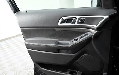 Ford Explorer VI, 2013 год, 1 545 000 рублей, 11 фотография