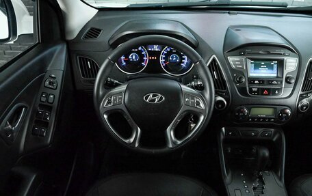 Hyundai ix35 I рестайлинг, 2015 год, 1 490 000 рублей, 12 фотография