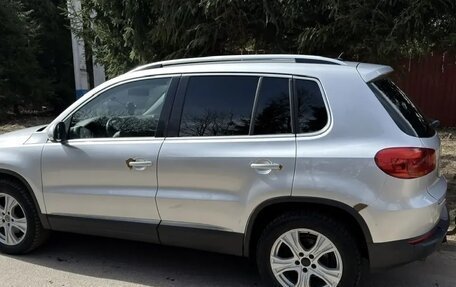 Volkswagen Tiguan I, 2013 год, 920 000 рублей, 2 фотография