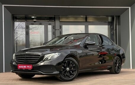 Mercedes-Benz E-Класс, 2019 год, 2 699 900 рублей, 1 фотография