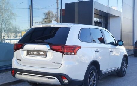 Mitsubishi Outlander III рестайлинг 3, 2018 год, 1 596 000 рублей, 4 фотография