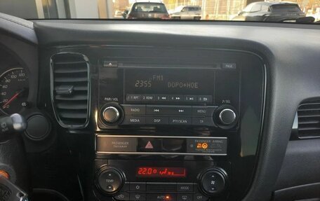 Mitsubishi Outlander III рестайлинг 3, 2018 год, 1 596 000 рублей, 12 фотография