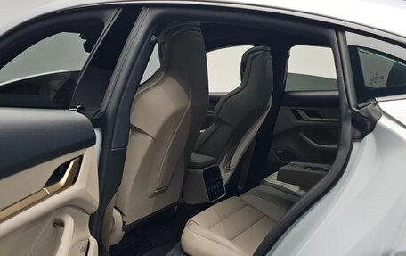 Porsche Taycan I, 2024 год, 13 450 000 рублей, 9 фотография