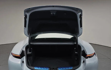 Porsche Taycan I, 2024 год, 13 450 000 рублей, 18 фотография