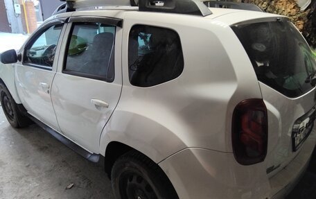 Renault Duster I рестайлинг, 2015 год, 1 049 000 рублей, 2 фотография