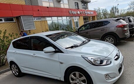 Hyundai Solaris II рестайлинг, 2011 год, 790 000 рублей, 5 фотография