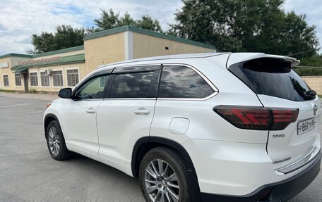 Toyota Highlander III, 2014 год, 2 700 000 рублей, 5 фотография