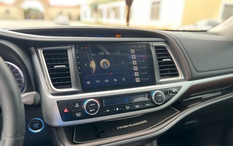 Toyota Highlander III, 2014 год, 2 700 000 рублей, 9 фотография