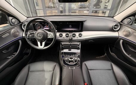 Mercedes-Benz E-Класс, 2019 год, 2 699 900 рублей, 21 фотография