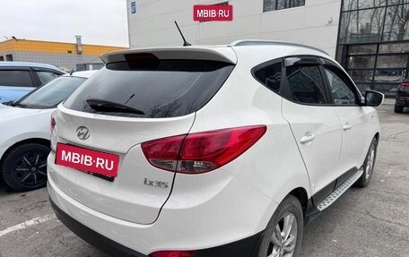 Hyundai ix35 I рестайлинг, 2011 год, 990 000 рублей, 8 фотография