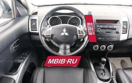 Mitsubishi Outlander III рестайлинг 3, 2007 год, 1 169 000 рублей, 15 фотография
