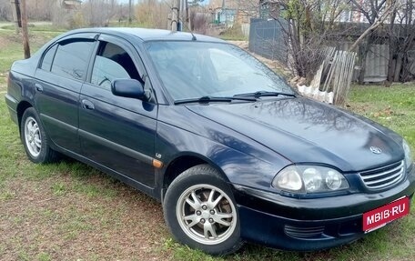Toyota Avensis III рестайлинг, 2000 год, 358 000 рублей, 1 фотография