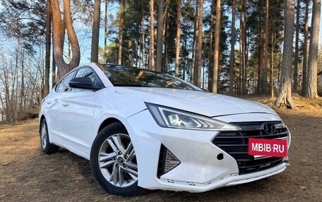 Hyundai Elantra VI рестайлинг, 2020 год, 1 100 000 рублей, 2 фотография