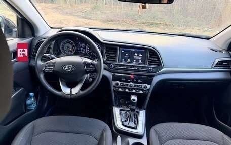 Hyundai Elantra VI рестайлинг, 2020 год, 1 100 000 рублей, 8 фотография