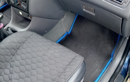 Toyota Avensis III рестайлинг, 2000 год, 358 000 рублей, 6 фотография