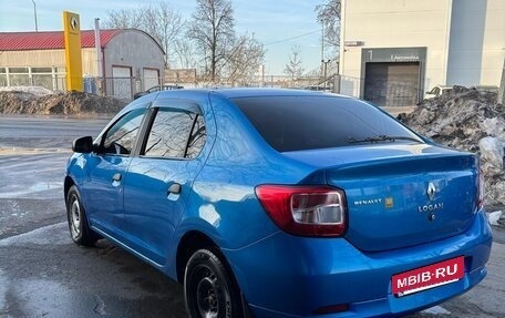 Renault Logan II, 2015 год, 750 000 рублей, 3 фотография