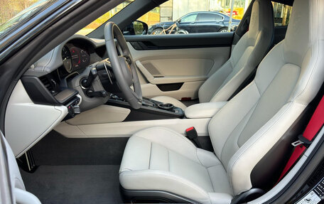 Porsche 911, 2022 год, 21 950 000 рублей, 16 фотография