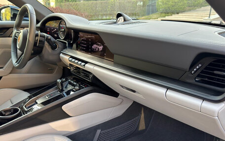 Porsche 911, 2022 год, 21 950 000 рублей, 24 фотография