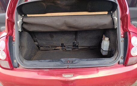 Nissan Micra III, 2005 год, 300 000 рублей, 18 фотография