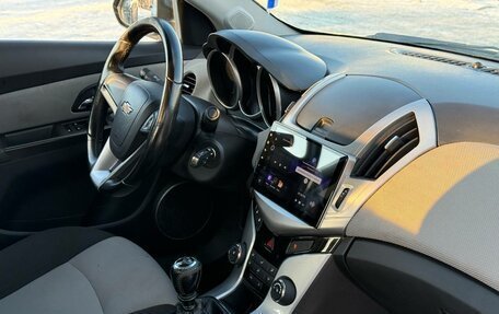 Chevrolet Cruze II, 2013 год, 570 000 рублей, 9 фотография