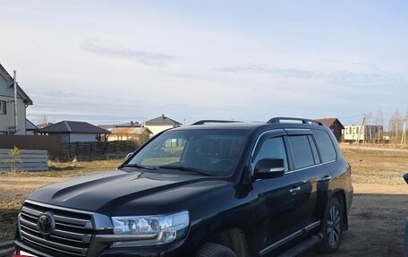 Toyota Land Cruiser 200, 2017 год, 6 999 999 рублей, 3 фотография