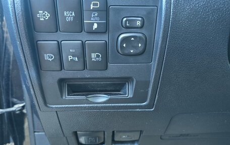 Toyota Land Cruiser 200, 2017 год, 6 999 999 рублей, 18 фотография