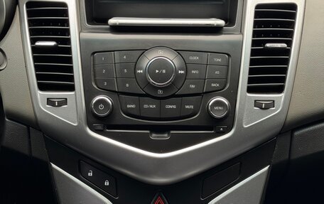 Chevrolet Cruze II, 2011 год, 699 999 рублей, 12 фотография