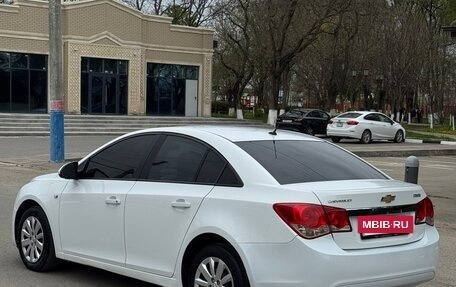 Chevrolet Cruze II, 2011 год, 699 999 рублей, 4 фотография