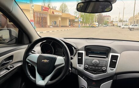 Chevrolet Cruze II, 2011 год, 699 999 рублей, 21 фотография