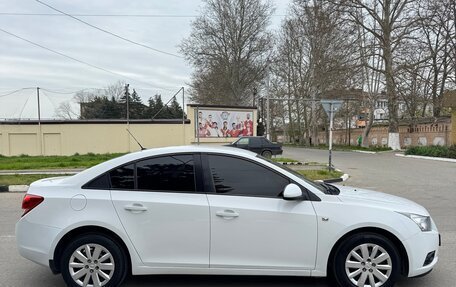 Chevrolet Cruze II, 2011 год, 699 999 рублей, 23 фотография