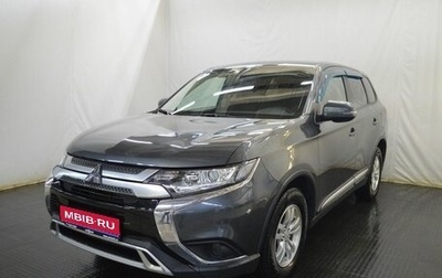 Mitsubishi Outlander III рестайлинг 3, 2018 год, 2 150 000 рублей, 1 фотография