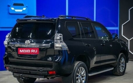 Toyota Land Cruiser Prado 150 рестайлинг 2, 2017 год, 4 100 000 рублей, 7 фотография