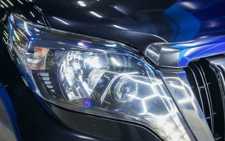 Toyota Land Cruiser Prado 150 рестайлинг 2, 2017 год, 4 100 000 рублей, 18 фотография